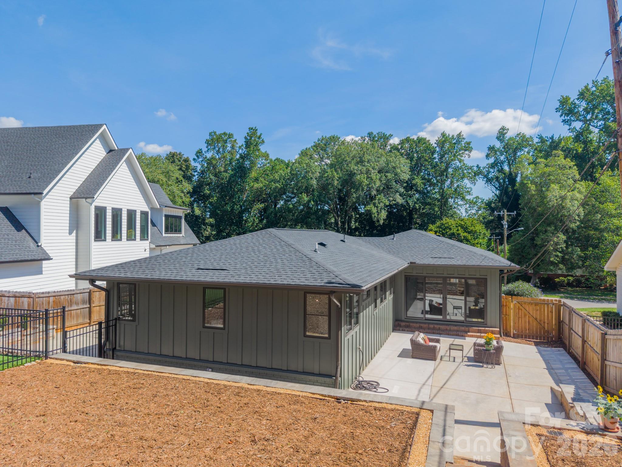 5546 Murrayhill Road Charlotte, NC 28210 - Photo 2 of 48 Gallery Image 2