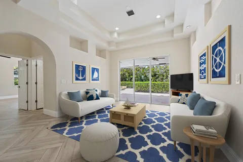 $1,500,000 | 7087 155th Place North, Palm Beach Gardens, FL 33418