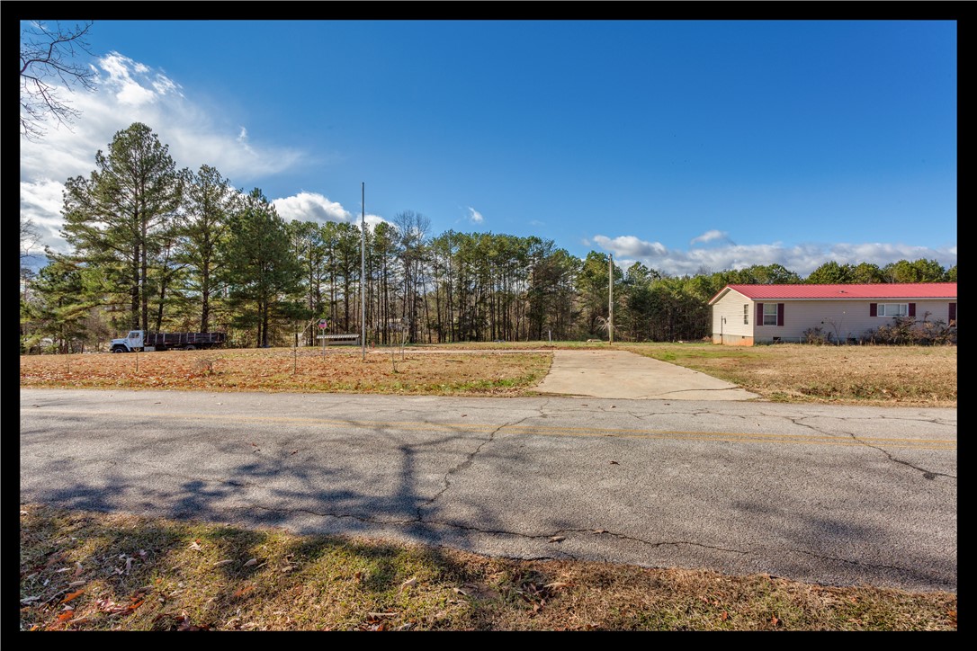 222 Pitts Road Walhalla, SC 29691 - Photo 1 of 16 222 PITTS ROAD