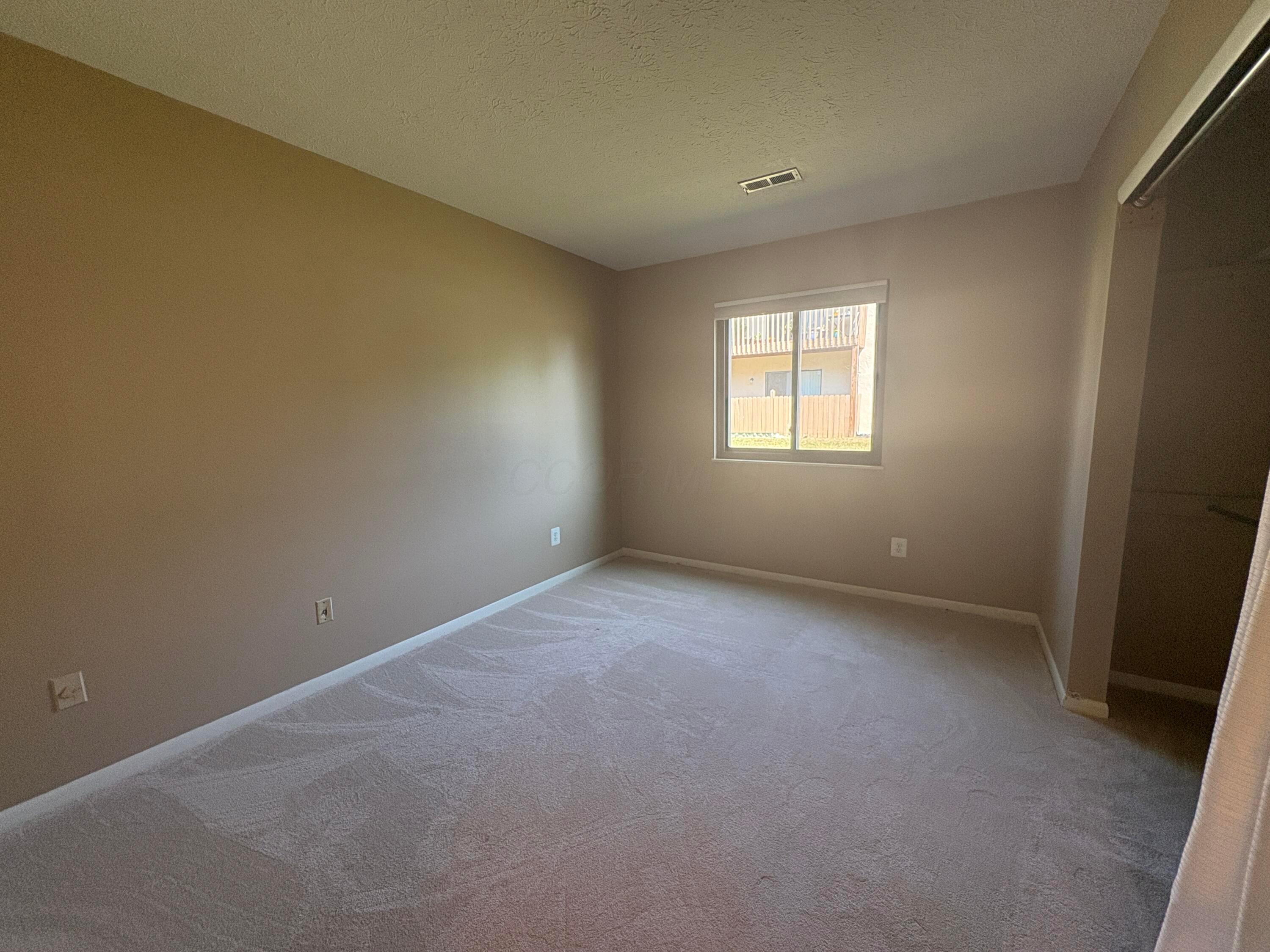 2271 Hedgerow Road, Unit 2271C Columbus, OH 43220 - Photo 14 of 23 IMG_0609