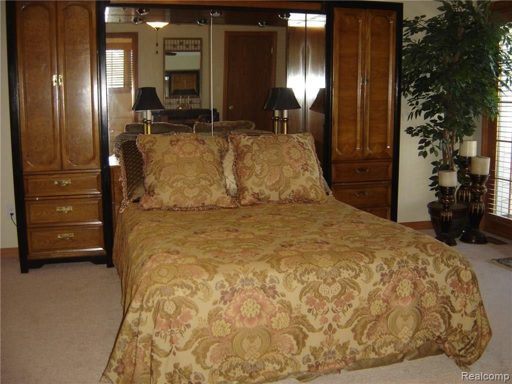 2829 Six Mile Road South Lyon, MI 48178 - Photo 39 of 46 Second floor master suite.