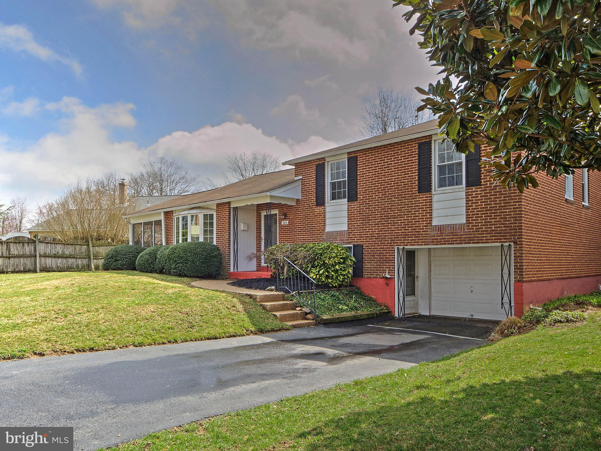 304 Waverly Road Wilmington, DE 19803 - Photo 1 of 19 Gallery Image 1