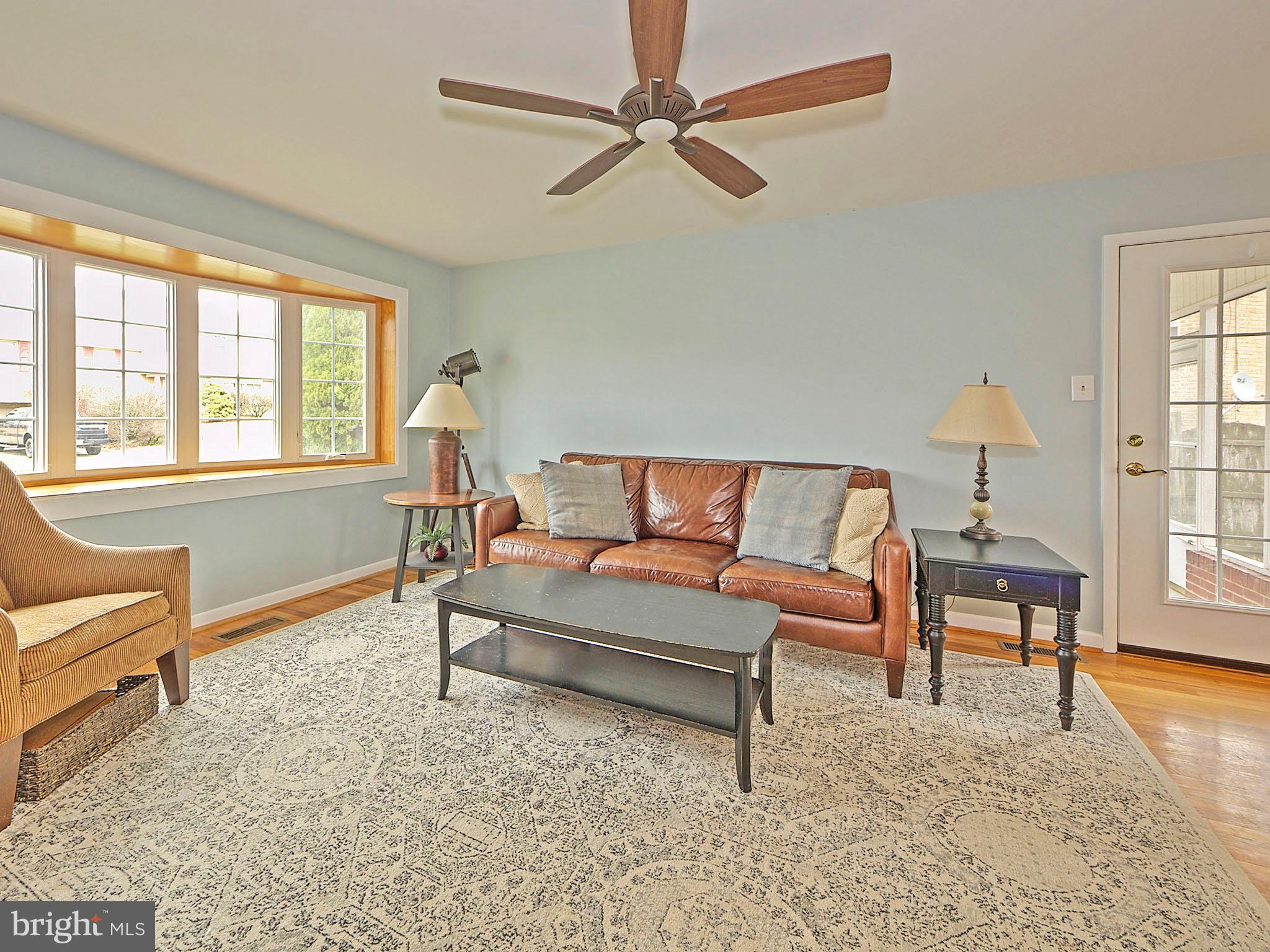304 Waverly Road Wilmington, DE 19803 - Photo 3 of 19 Gallery Image 3