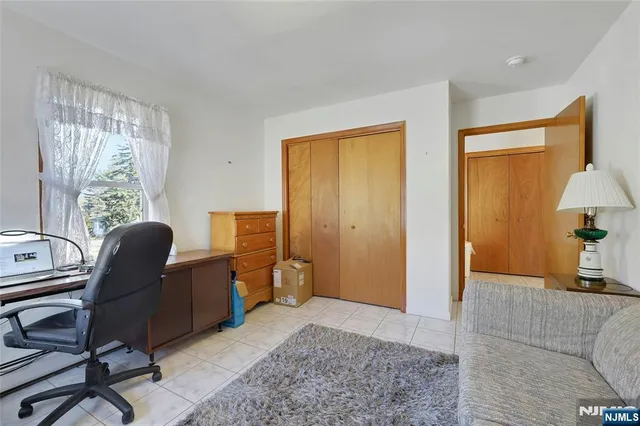 $999,999 | 4 Highfield Court, Wayne, NJ 07470