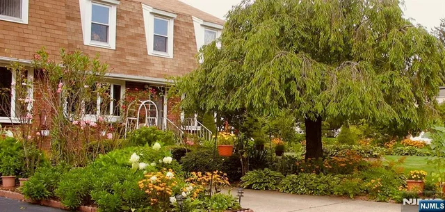 $999,999 | 4 Highfield Court, Wayne, NJ 07470