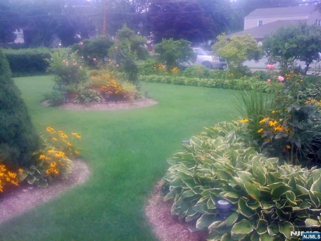 $999,999 | 4 Highfield Court, Wayne, NJ 07470