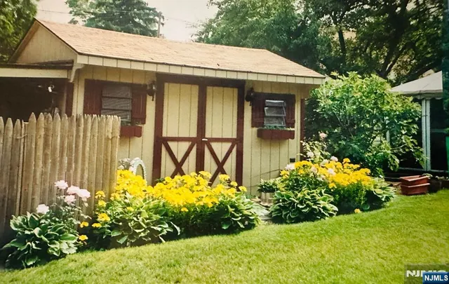 $999,999 | 4 Highfield Court, Wayne, NJ 07470