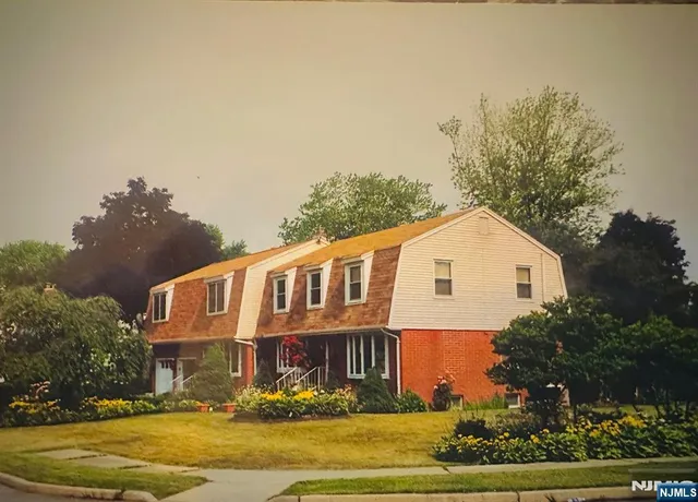 $999,999 | 4 Highfield Court, Wayne, NJ 07470