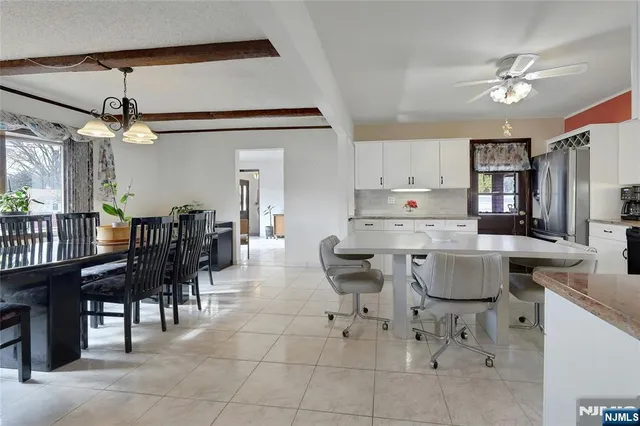 $999,999 | 4 Highfield Court, Wayne, NJ 07470