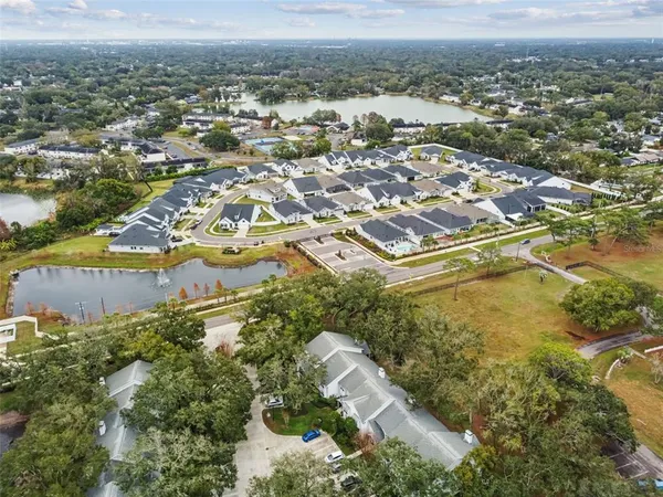 $425,000 | 3108 Valley Oaks Drive, Unit 501, Tampa, FL 33618