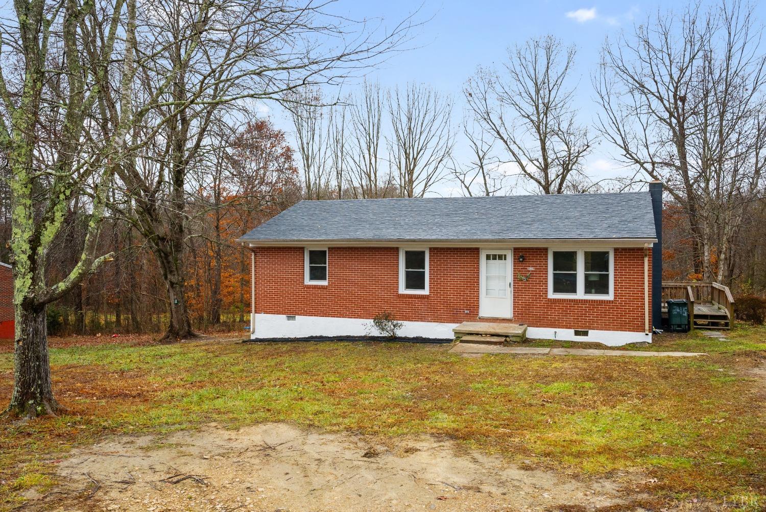 245 Hunter Road Brookneal, VA 24528 - Photo 14 of 26 Gallery Image 14