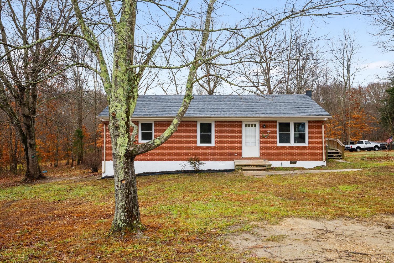245 Hunter Road Brookneal, VA 24528 - Photo 15 of 26 Gallery Image 15