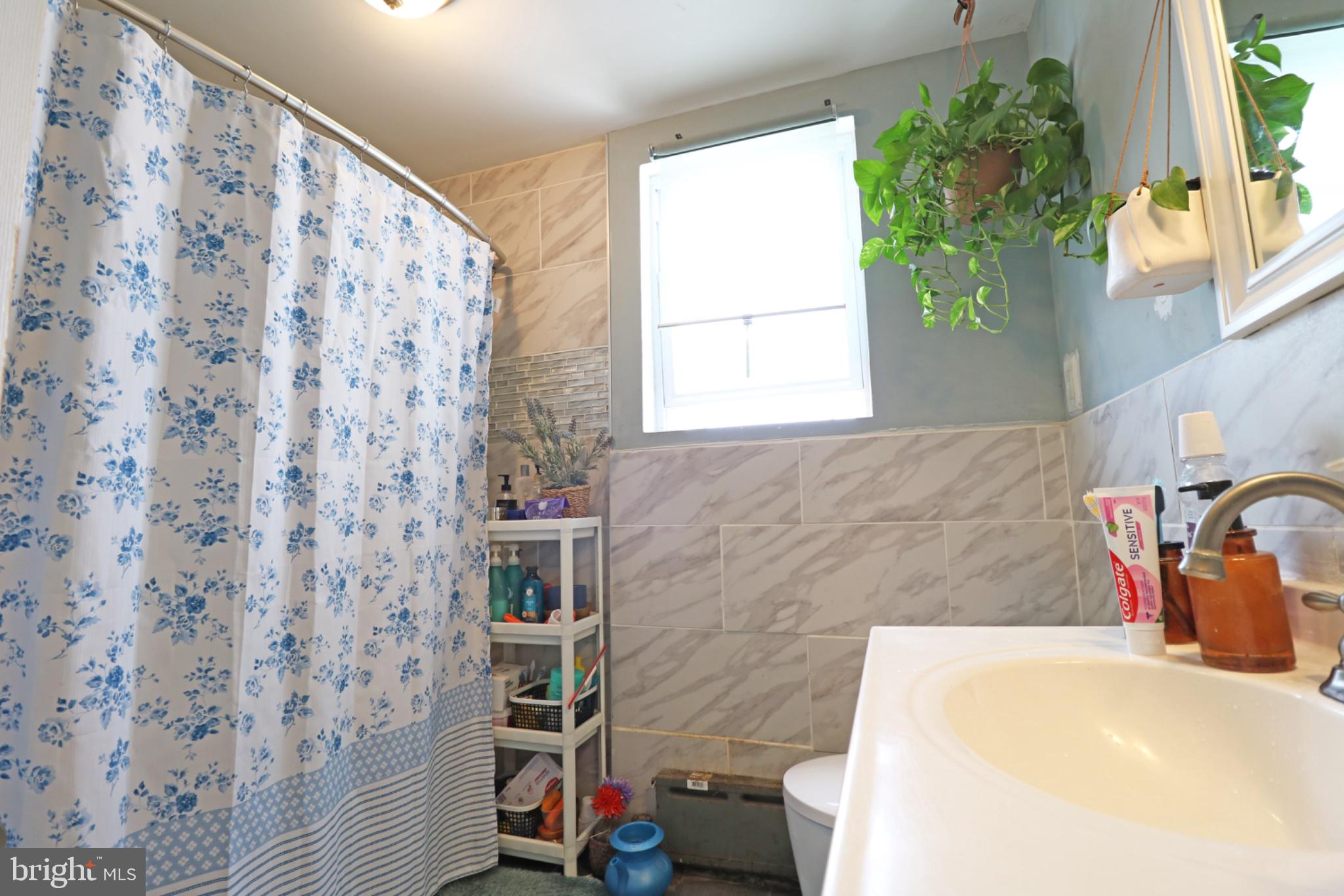 111 Oakley Road Upper Darby, PA 19082 - Photo 16 of 30 Gallery Image 16