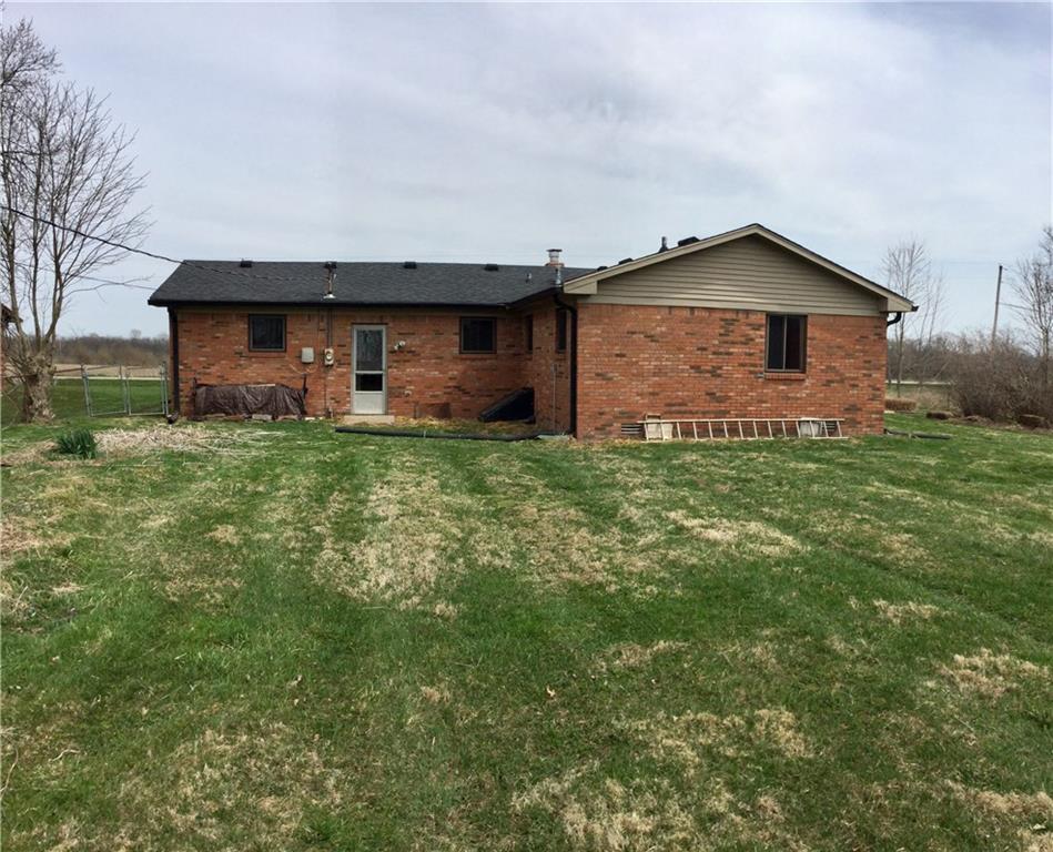 11185 North Division Road Fountaintown, IN 46130 - Photo 6 of 22