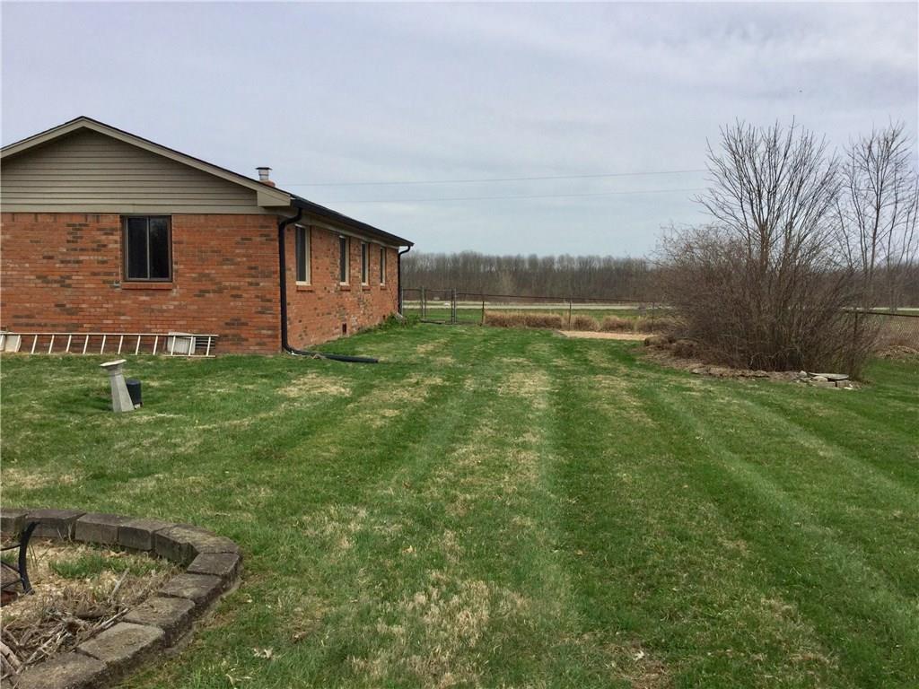 11185 North Division Road Fountaintown, IN 46130 - Photo 8 of 22