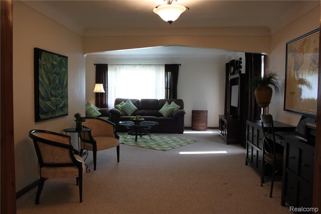 3187 North Custer Road Monroe, MI 48162 - Photo 5 of 37 IMG_4026.JPG