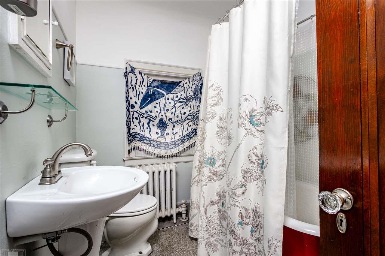 1428 Yorkshire Road Grosse Pointe, MI 48230 - Photo 38 of 45 50033517-40.JPG