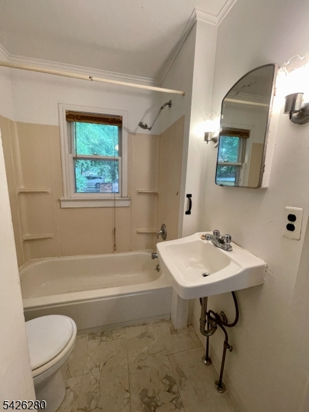 68 High Street Newton, NJ 07860 - Photo 28 of 31 a bathroom with a sink toilet and a bathtub