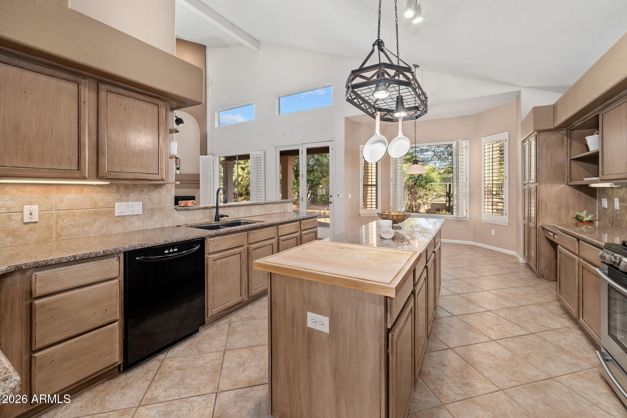 5225 West Del Rio Street Chandler, AZ 85226 - Photo 3 of 36 Kitchen