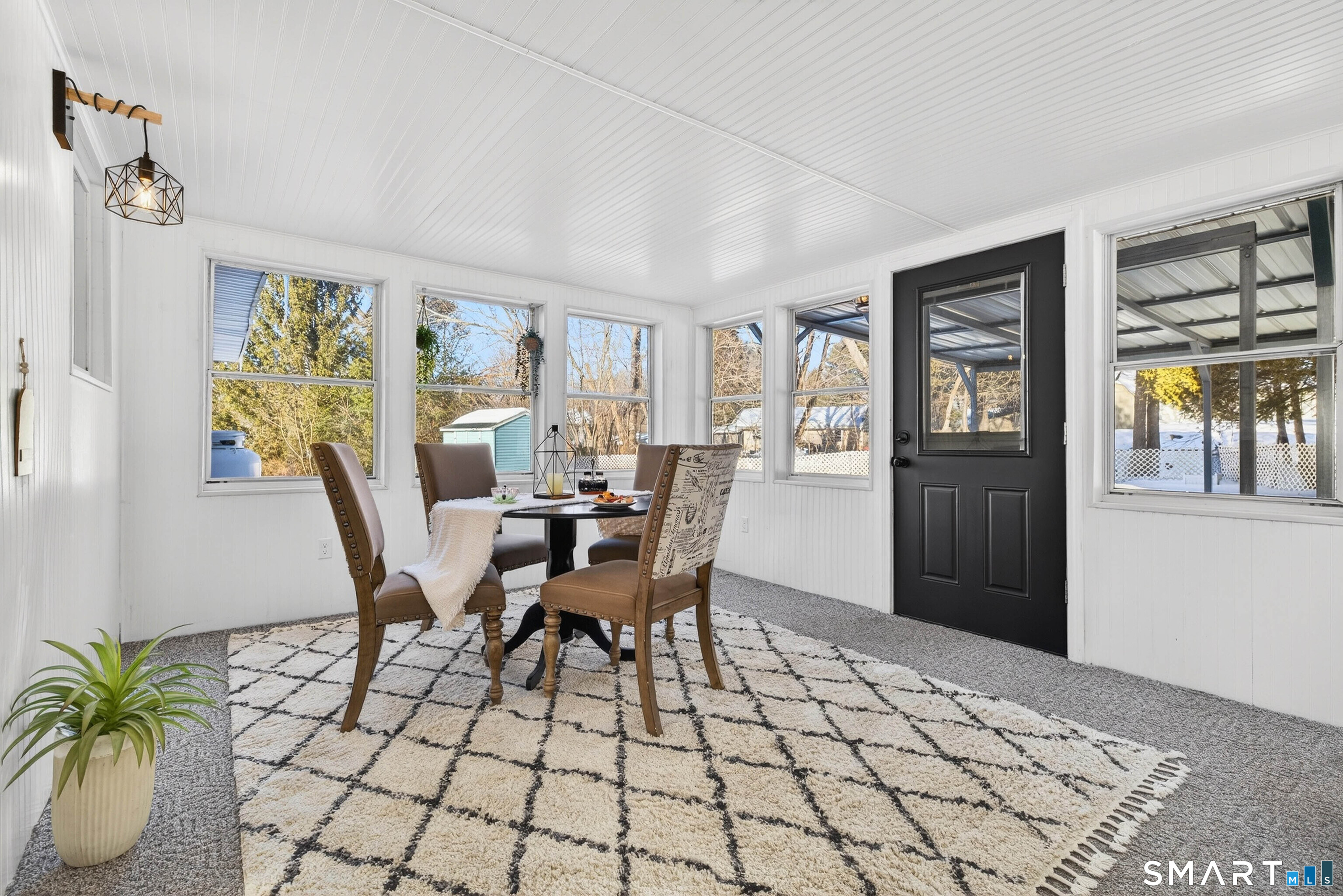 168 Park Avenue Colchester, CT 06415 - Photo 16 of 40 a dining room with furniture and window