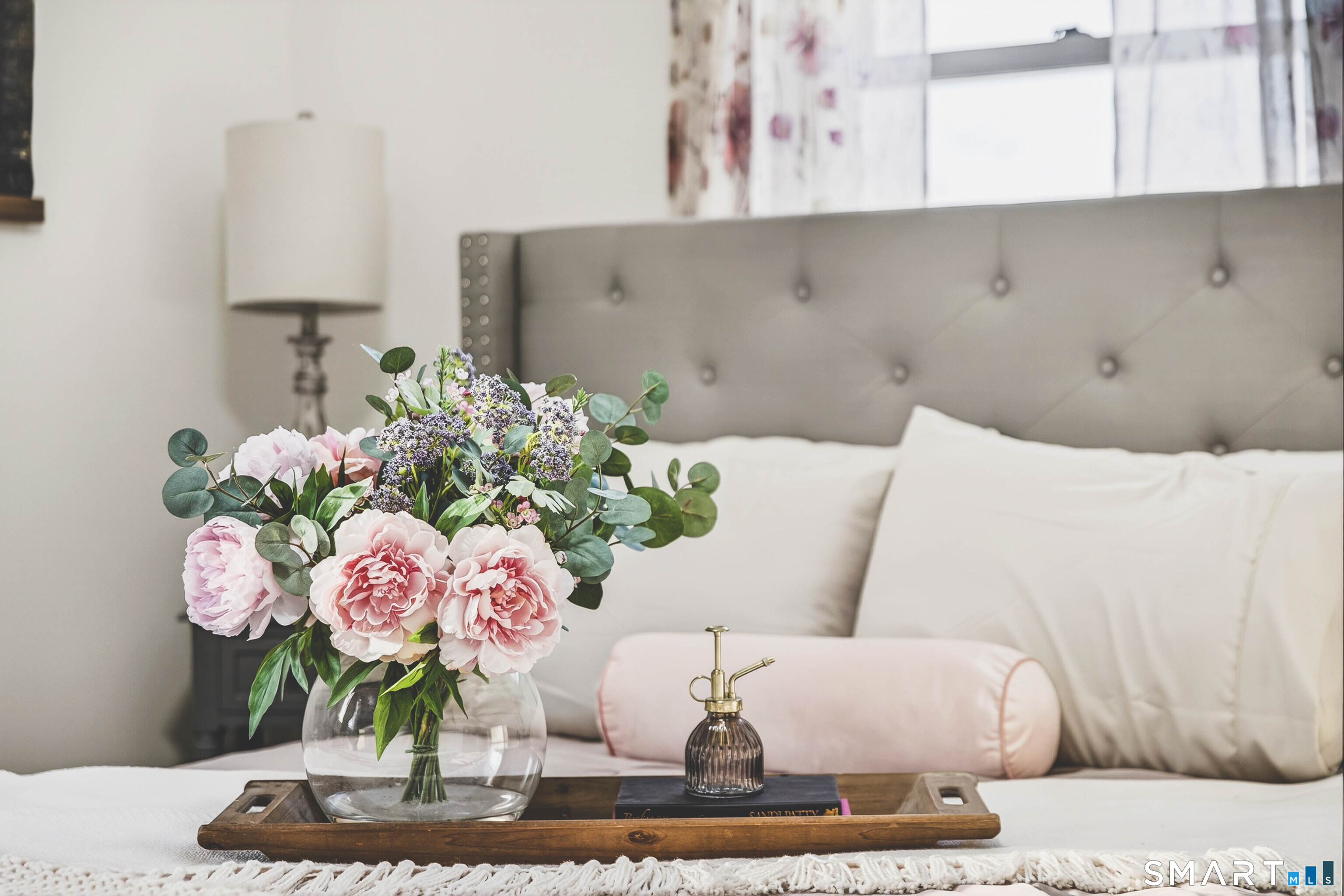 168 Park Avenue Colchester, CT 06415 - Photo 29 of 40 a living room with furniture