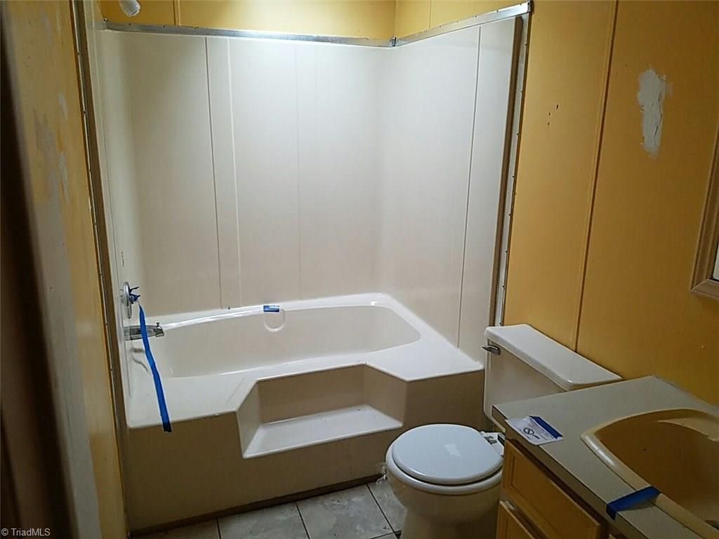 1224 Dobbins Mill Road Elkin, NC 28621 - Photo 2 of 7 Gallery Image 2