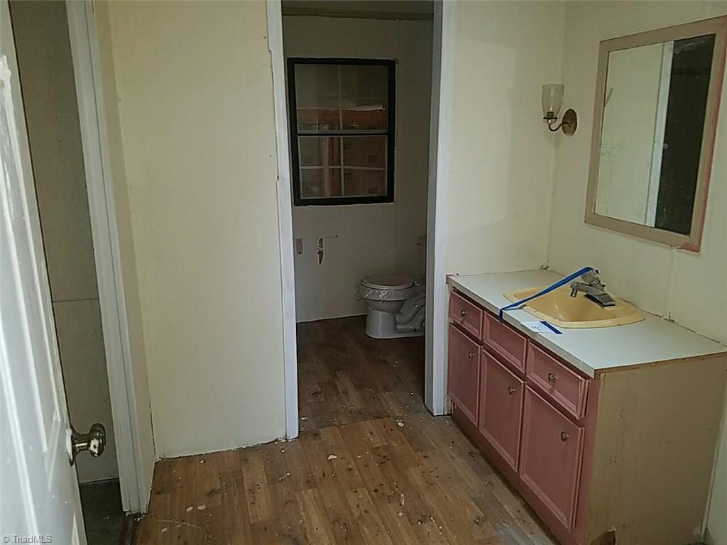 1224 Dobbins Mill Road Elkin, NC 28621 - Photo 4 of 7 Gallery Image 4