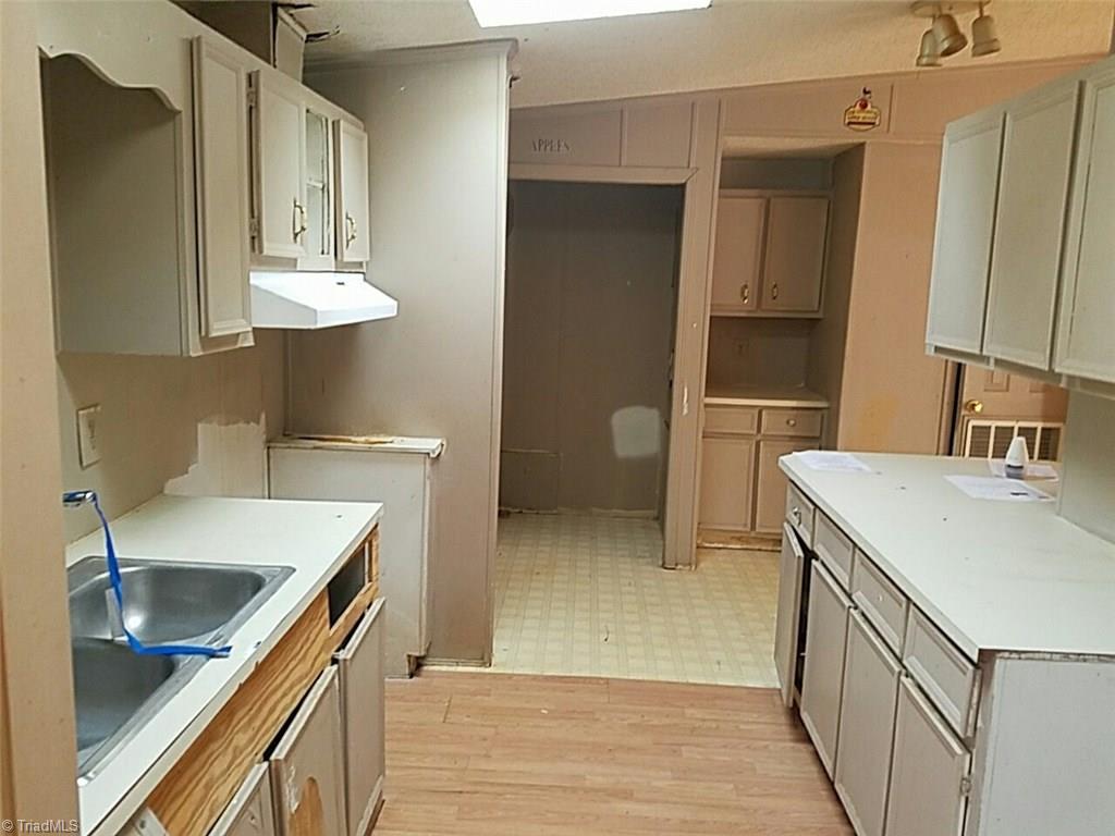 1224 Dobbins Mill Road Elkin, NC 28621 - Photo 6 of 7 Gallery Image 6