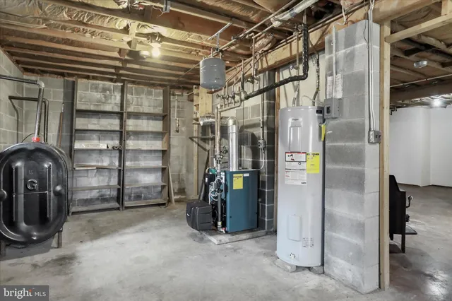 $439,900 | 9714 Crystal Falls Drive, Hagerstown, MD 21740