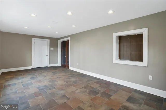 $439,900 | 9714 Crystal Falls Drive, Hagerstown, MD 21740