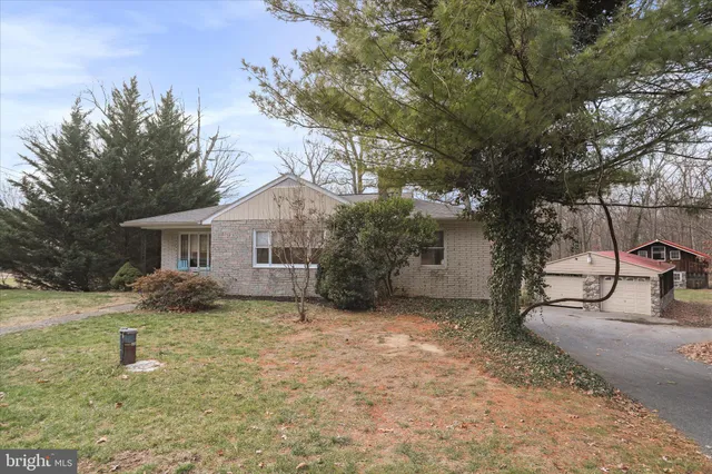 $439,900 | 9714 Crystal Falls Drive, Hagerstown, MD 21740