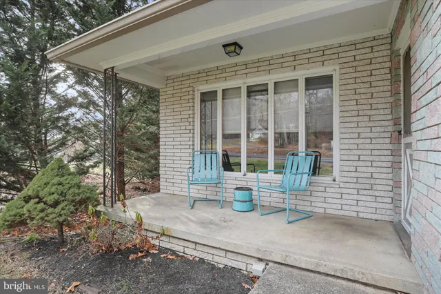 $439,900 | 9714 Crystal Falls Drive, Hagerstown, MD 21740