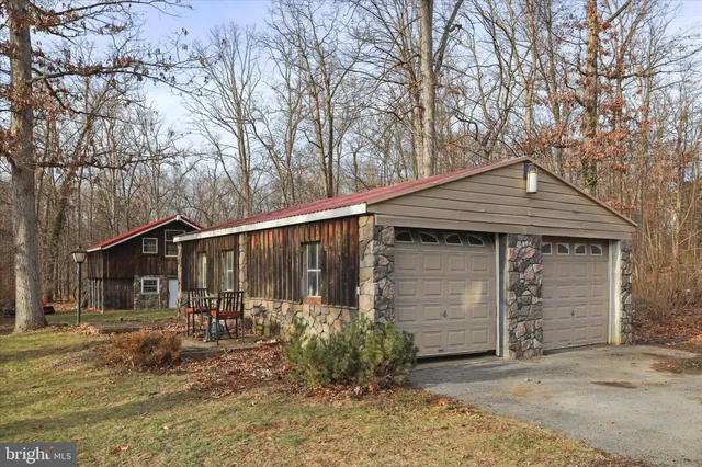 $439,900 | 9714 Crystal Falls Drive, Hagerstown, MD 21740