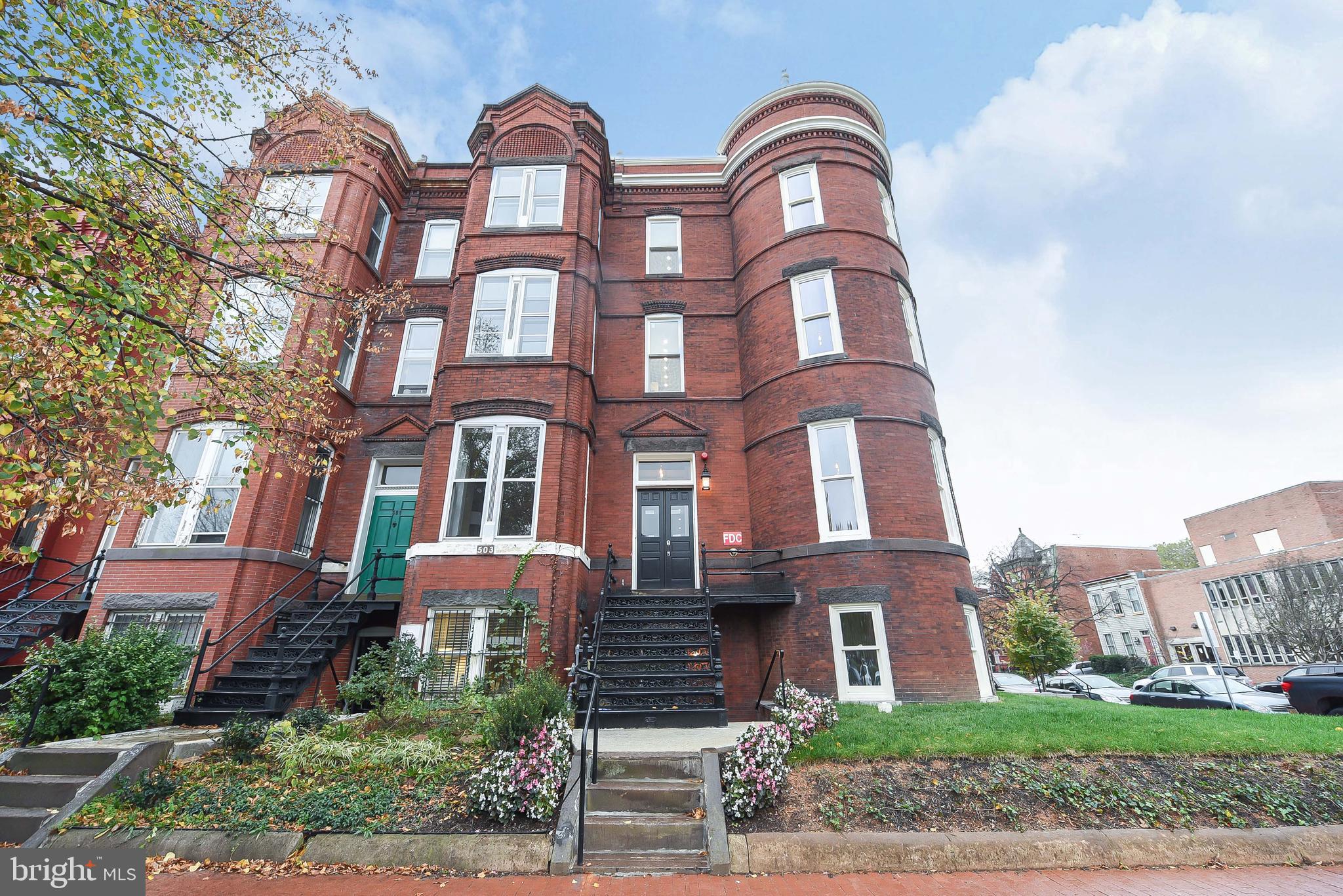 501 Seward Square Southeast, Unit 6 Washington, DC 20003 - Photo 2 of 32