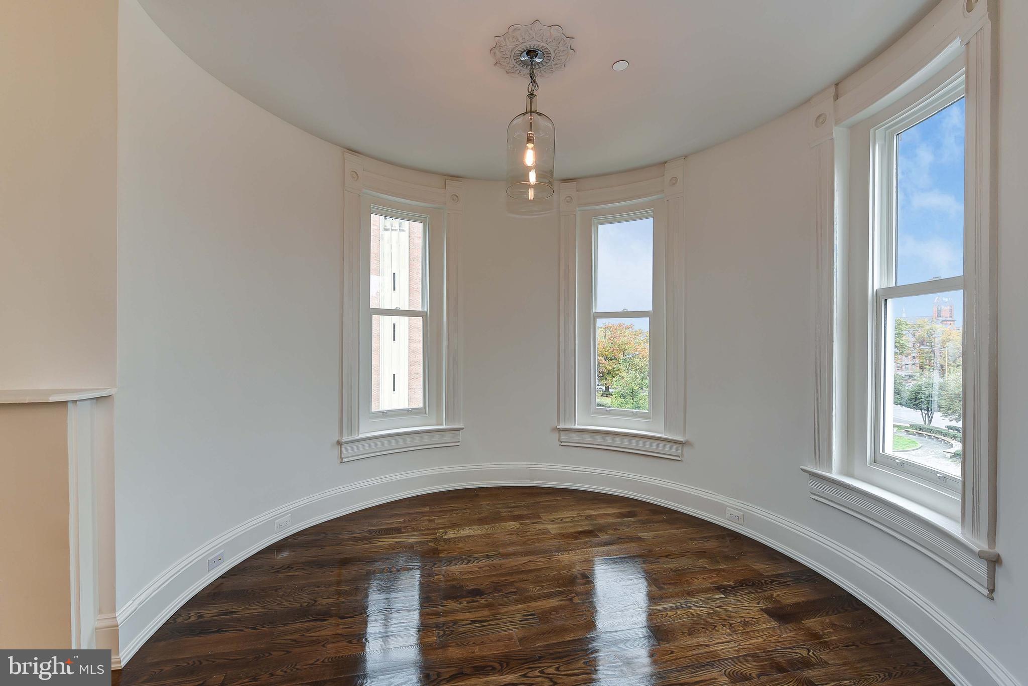 501 Seward Square Southeast, Unit 6 Washington, DC 20003 - Photo 5 of 32