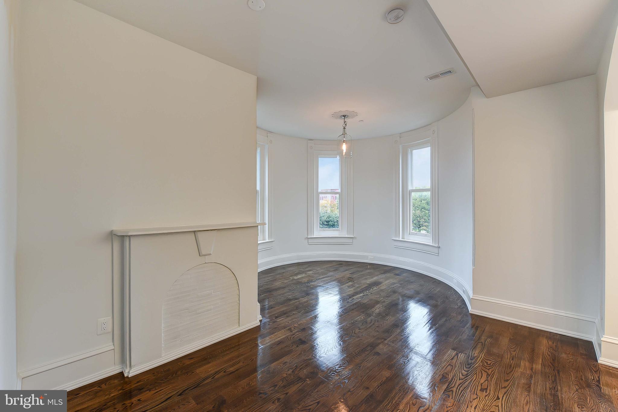 501 Seward Square Southeast, Unit 6 Washington, DC 20003 - Photo 7 of 32