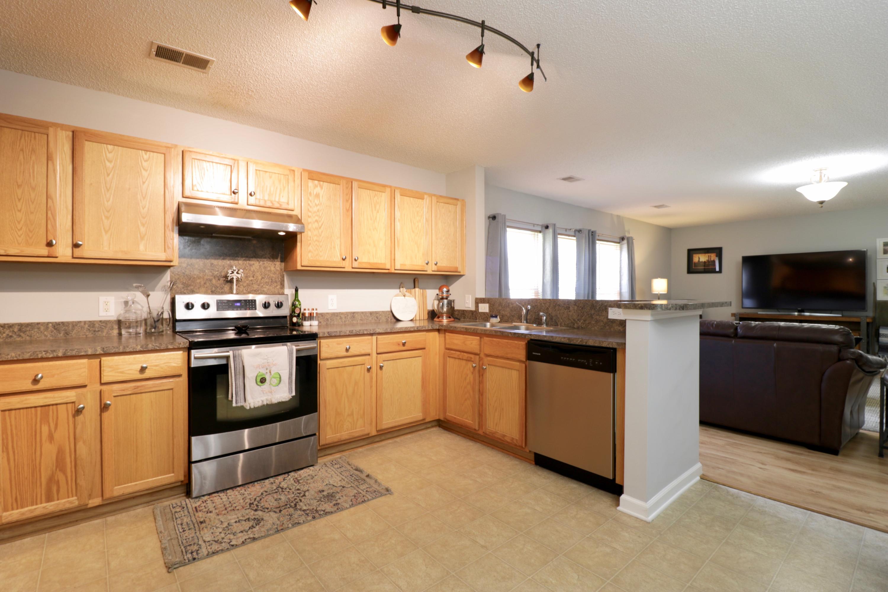 115 Thistle Road Goose Creek, SC 29445 - Photo 7 of 20 Kitchen 2