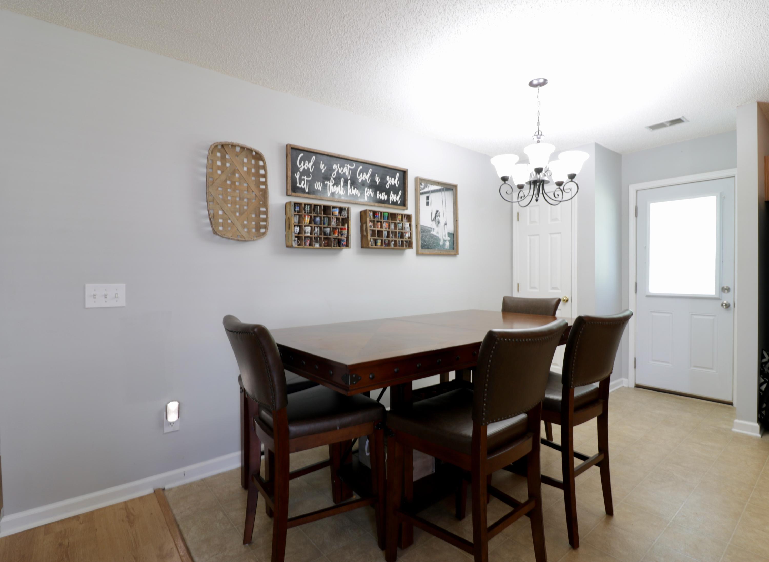 115 Thistle Road Goose Creek, SC 29445 - Photo 8 of 20 Dining