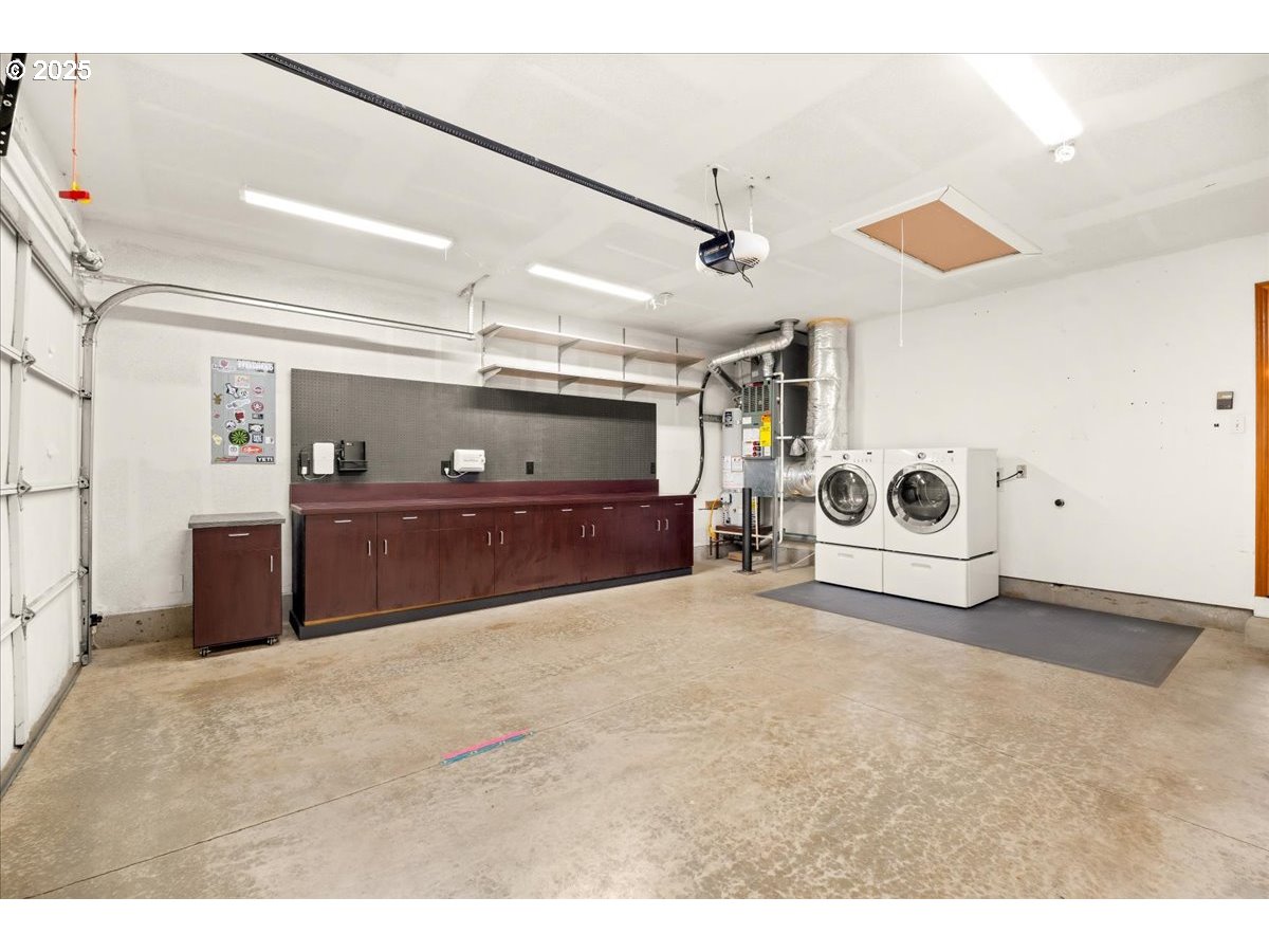 2108 B Street Forest Grove, OR 97116 - Photo 27 of 36 a view of a livingroom with furniture and a ceiling fan