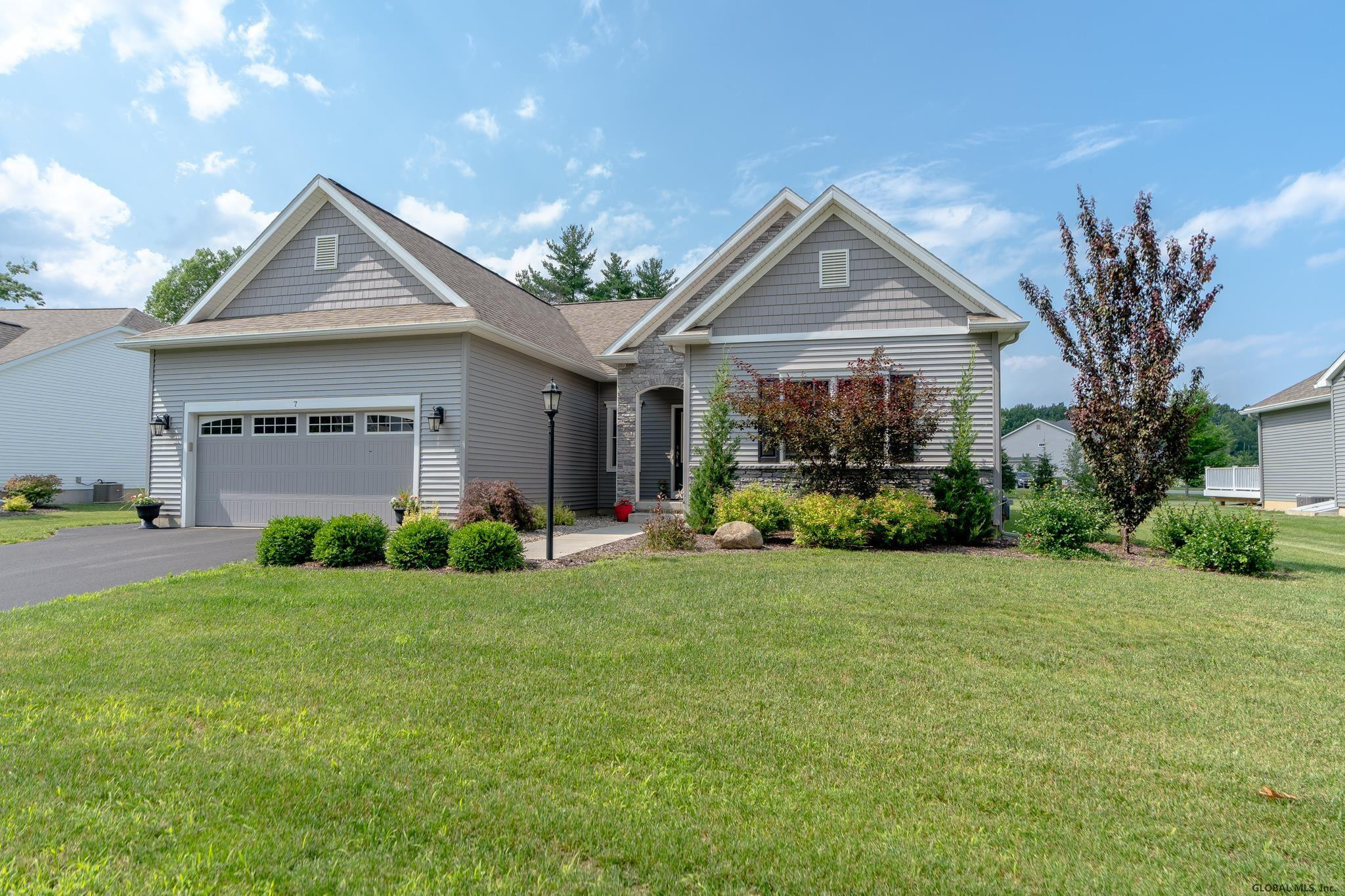 7 Copper Ridge Drive Malta, NY 12118 - Photo 2 of 37 Photo 2