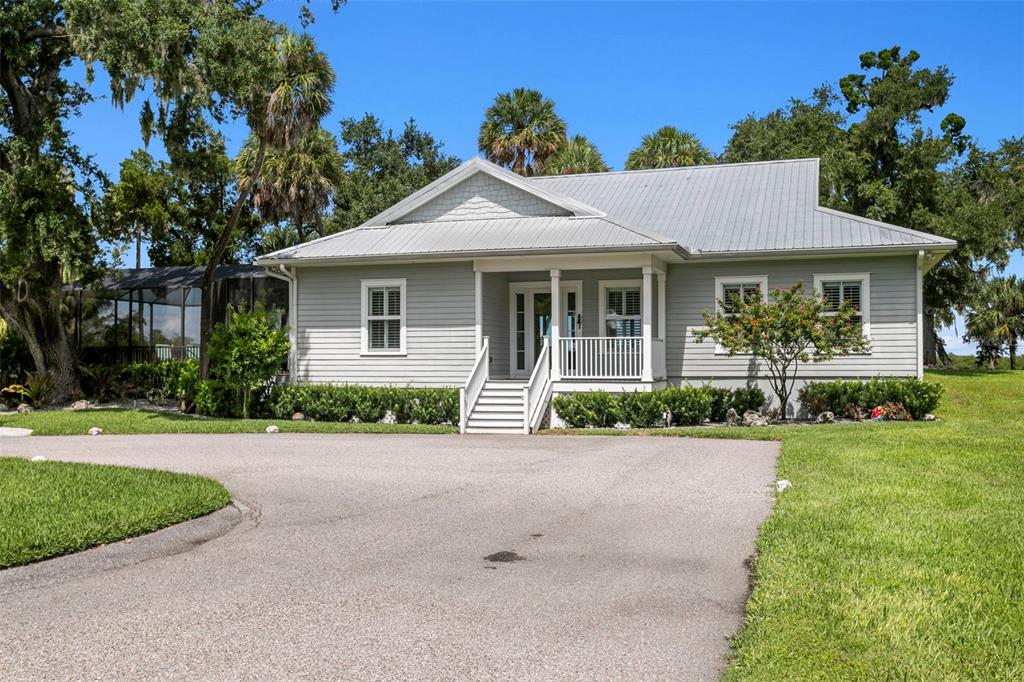 2805 Gulf City Road Ruskin, FL 33570 - Photo 2 of 39 Gallery Image 2