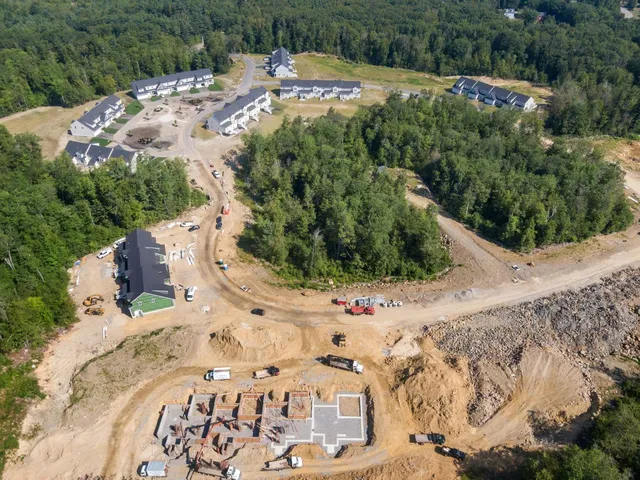 $654,900 | 65 Driftwood Circle, Unit 25, Sandown, NH 03873