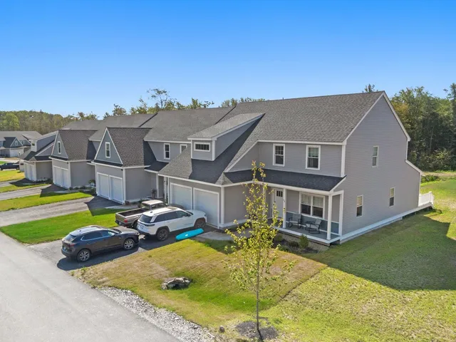 $654,900 | 65 Driftwood Circle, Unit 25, Sandown, NH 03873
