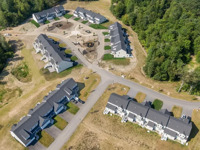 $654,900 | 65 Driftwood Circle, Unit 25, Sandown, NH 03873