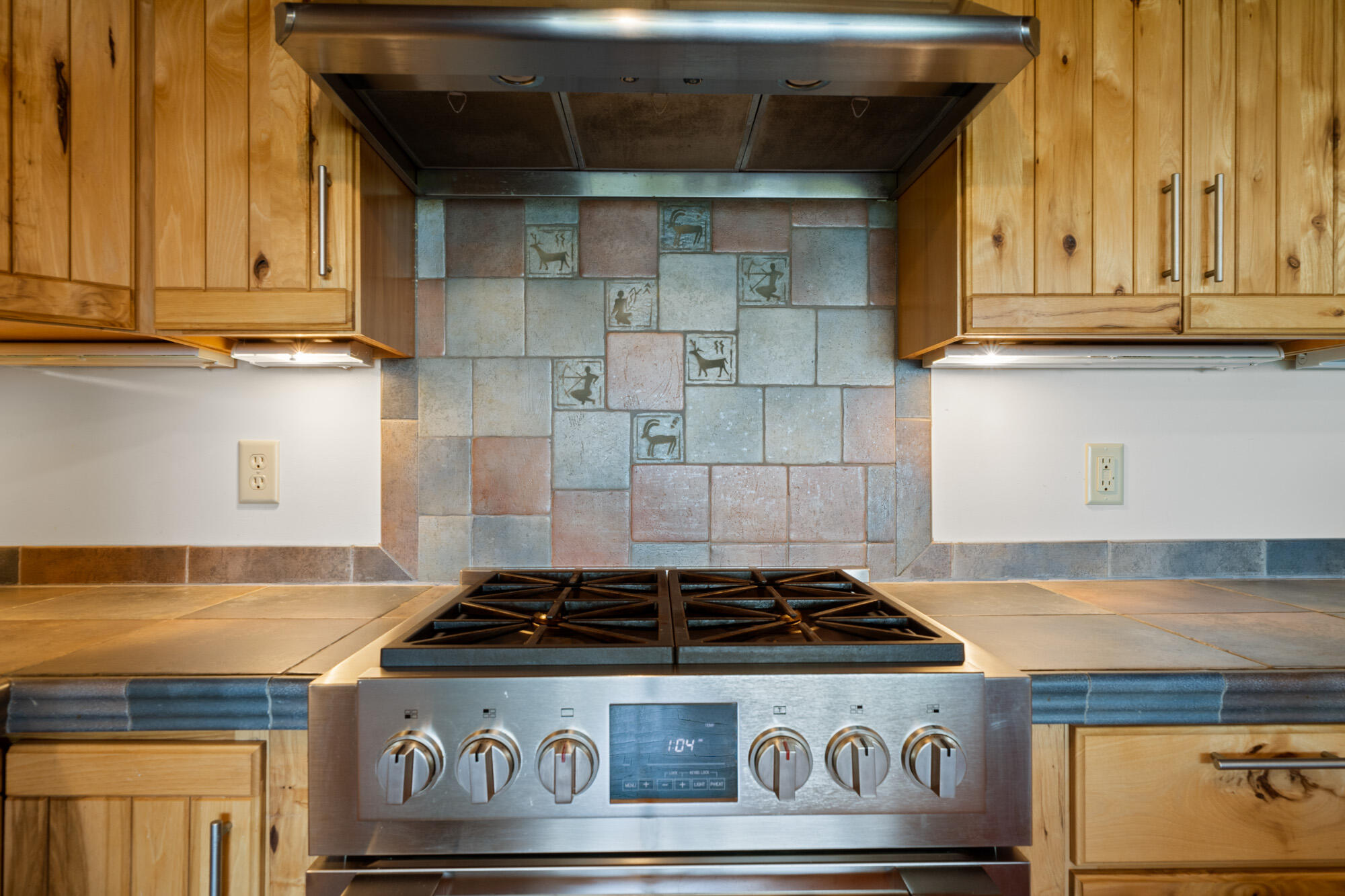 2705 Netarts Bay Road Tillamook, OR 97141 - Photo 17 of 61 Range/Oven