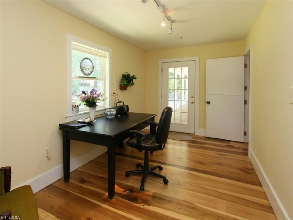 4706 A Thompson Mill Road Graham, NC 27253 - Photo 5 of 26 Gallery Image 5