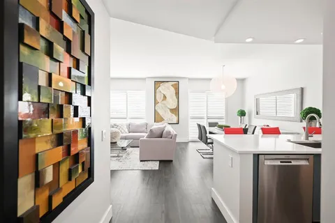 $439,900 | 2631 Northeast 14th Avenue, Unit 304, Wilton Manors, FL 33334