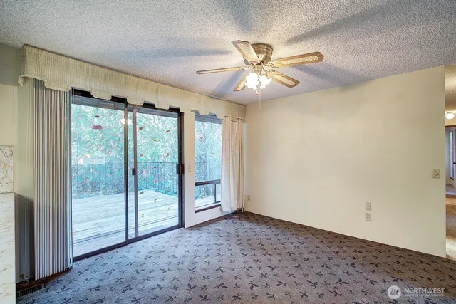 $3,295 | 19623 Southeast 216th Street, Maple Valley, WA 98038