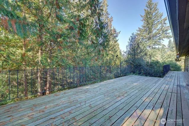 $3,295 | 19623 Southeast 216th Street, Maple Valley, WA 98038