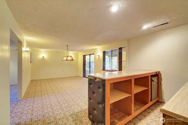 $3,295 | 19623 Southeast 216th Street, Maple Valley, WA 98038